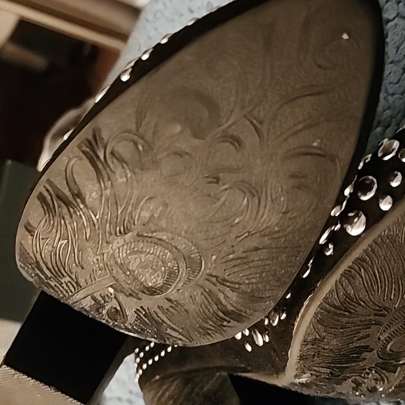 Naughty studded black faux leather zipper booties Size 7 - Picture 12 of 17